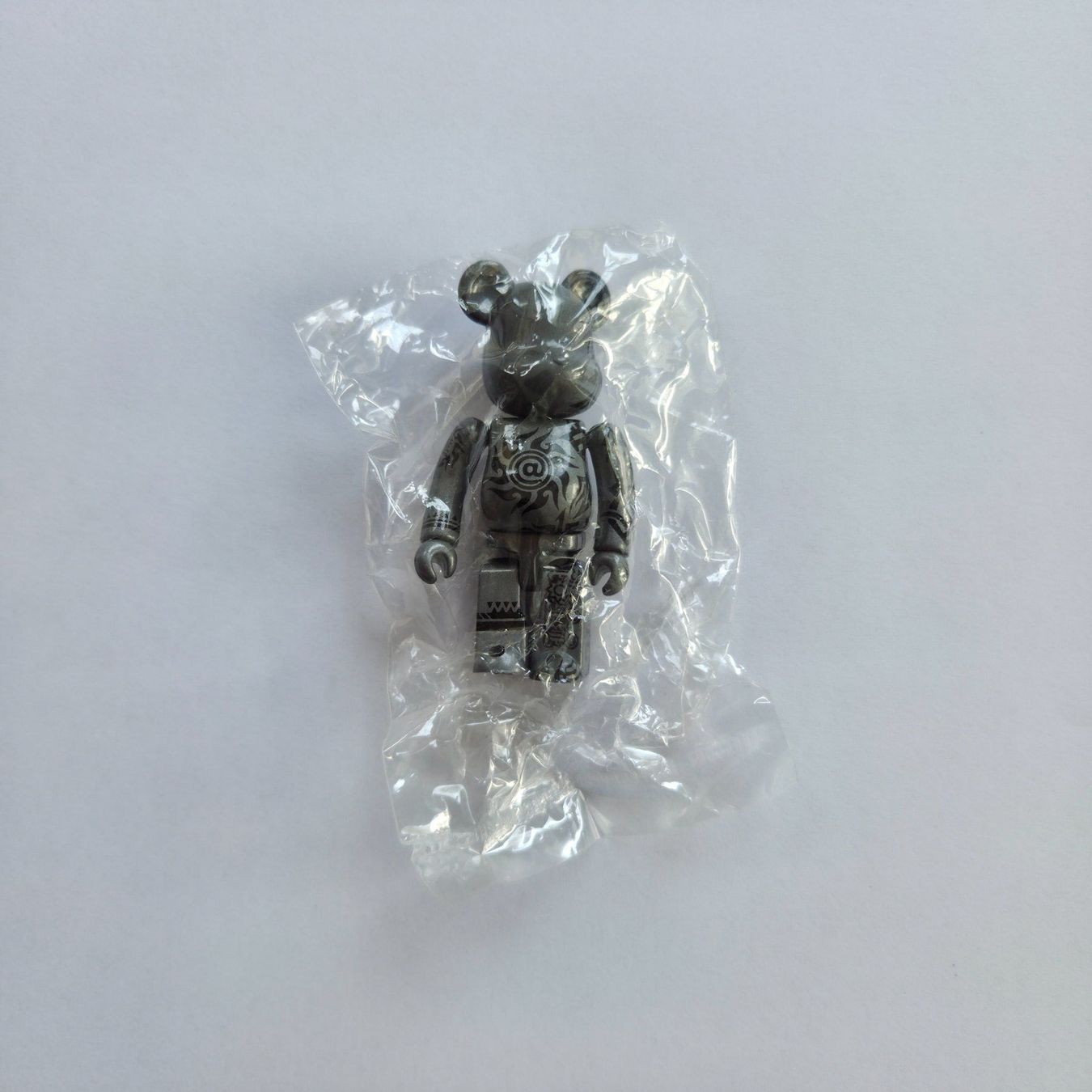 Medicom Toy Statuette: Be@rbrick Series 11 PATTERN 100% Medicom – Nuovo (secondo la descrizione) da Zürich venduto da Wickeddude 1