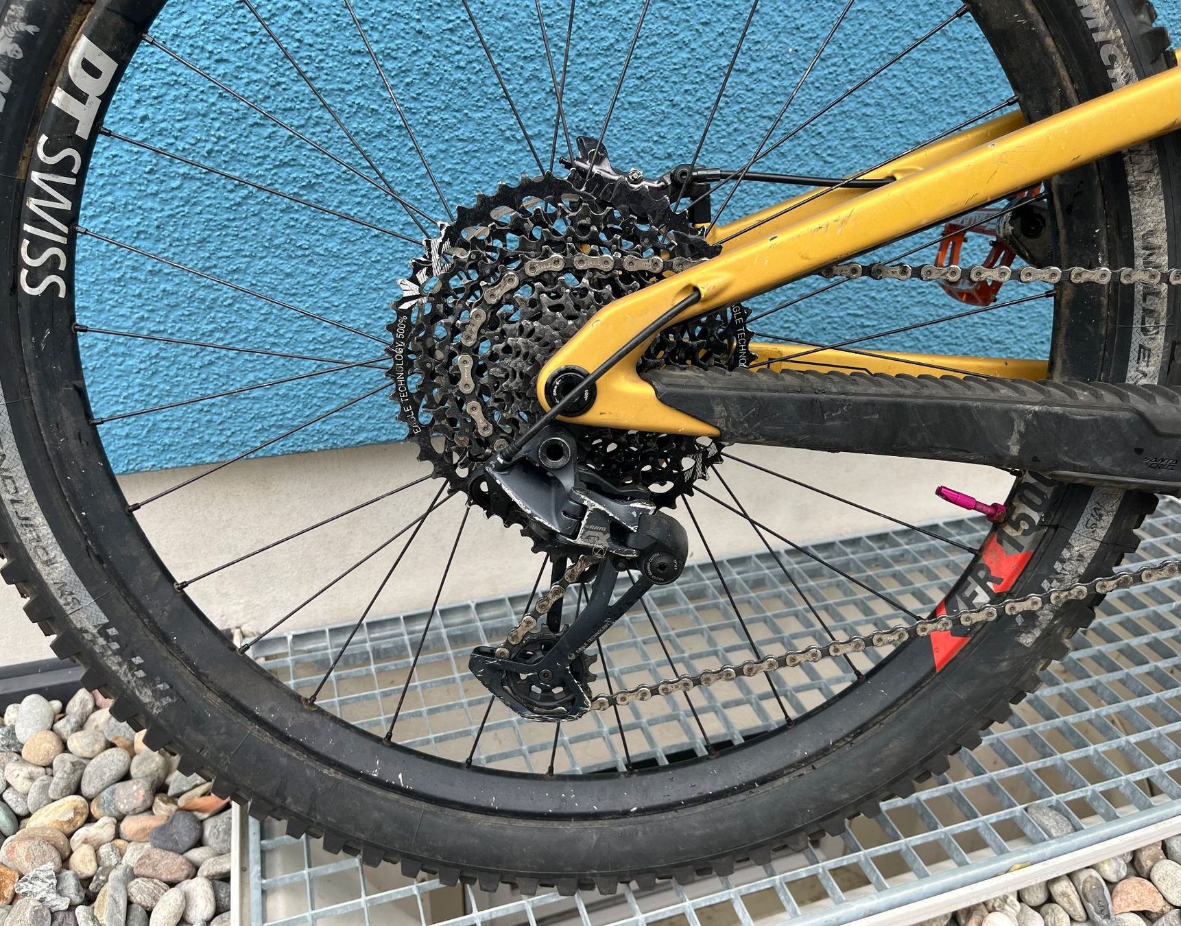 Santa Cruz Vélos: Santa Cruz Bronson – D'occasion à Golino par Dedo78 1