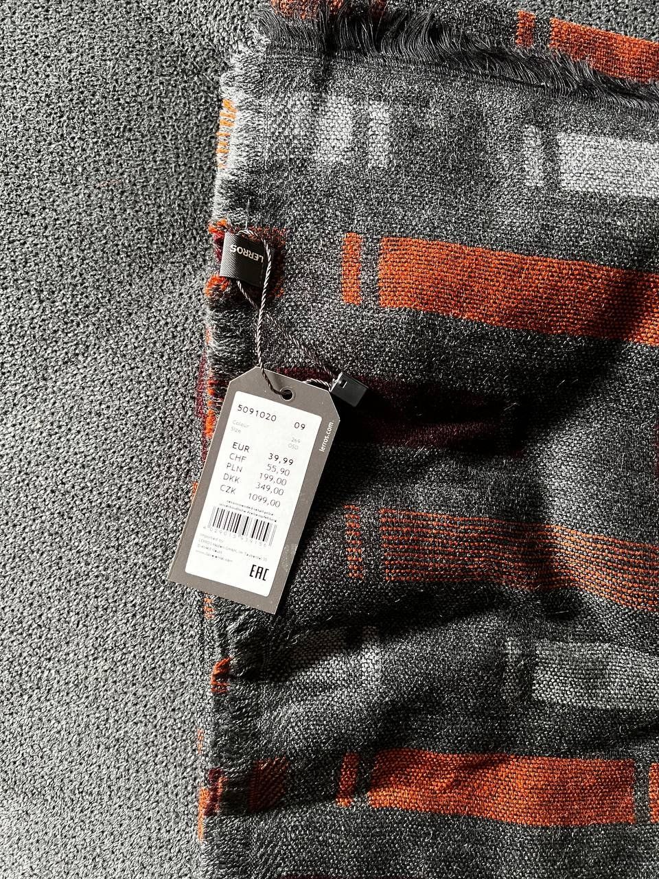 Foulards, Tücher & Schals: Neue Schal – Neu und originalverpackt aus Riehen von edu_92w7 9