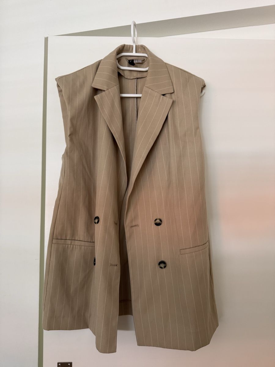 H&M Gilets: Gilet tailleur  – D'occasion à Monthey par sen_6ckr