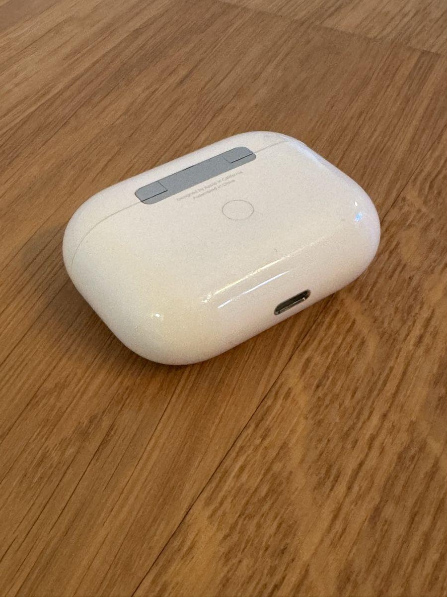 Apple Kopfhörer: Apple AirPods Pro (1. Generation) – Gebraucht aus Zürich von  4