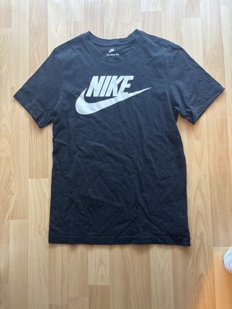 Nike Tee T-Shirt 