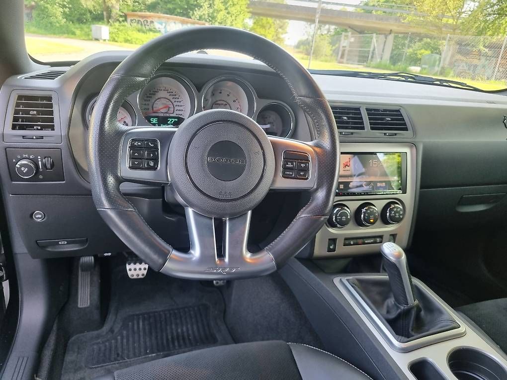 Dodge Automobili: Dodge Challenger SRT8 6.4L !!Handschalter!! – Usato da Nürensdorf venduto da pge002 3
