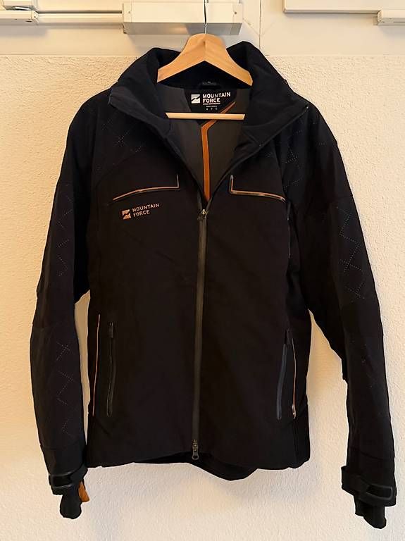 Mountain Force Giacche: Mountain Force Herren-Skijacke - Grösse 50 – Usato da Winkel venduto da Sergiom