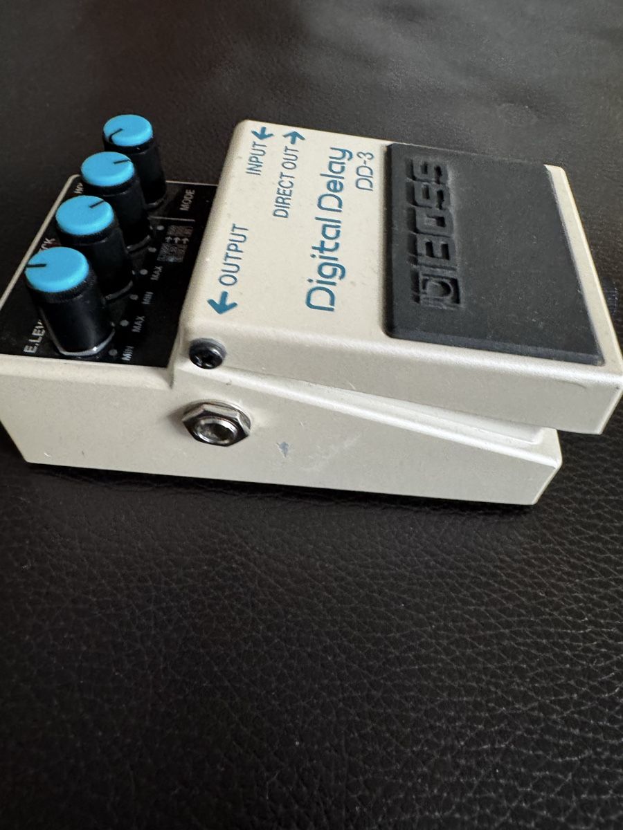 Boss Musikinstrumente: Boss - Digital Delay DD-3 - Pedal – Gebraucht aus Zürich von 1cut2 3