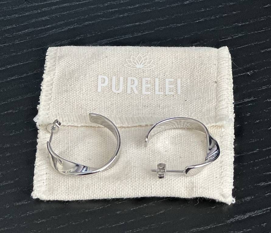 Orecchini pendenti & Orecchini a lobo: Purelei Ohrringe, gebogen, silbrig, verdreht – Nuovo e nell'imballaggio originale da Zürich venduto da mel_v8qp