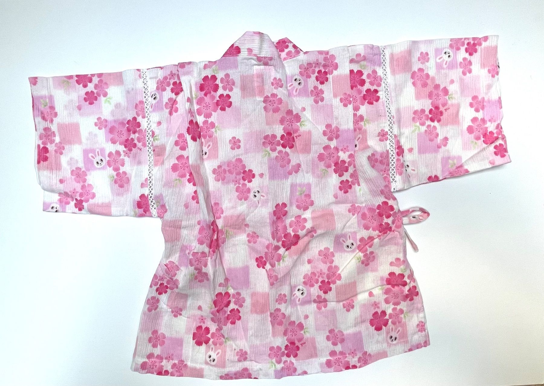 Art international: Baby Kimono Gr.100 – D'occasion à Grellingen par dinge 1