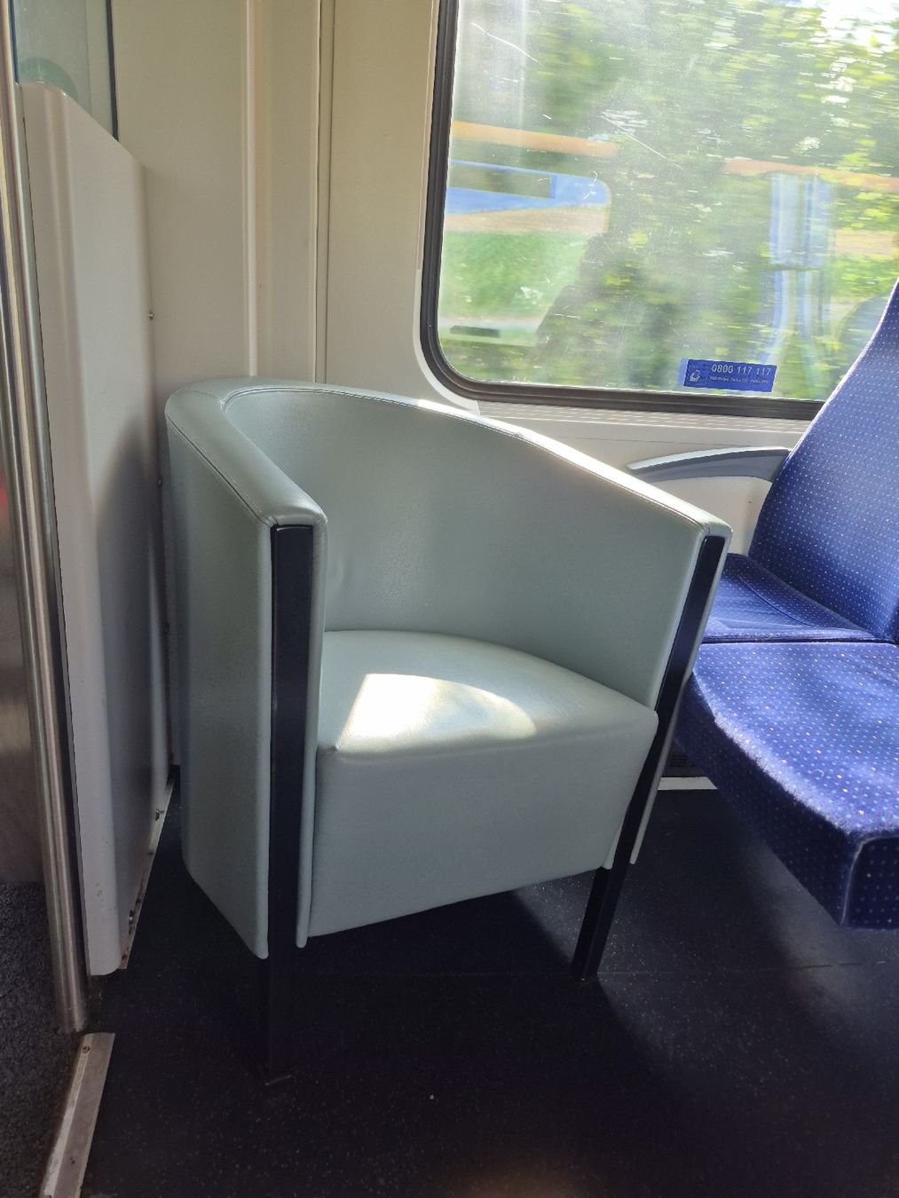 Moroso Sessel: Moroso Rich Sessel – Neu (gemäss Beschreibung) aus schaffhausen von Mar_Huber