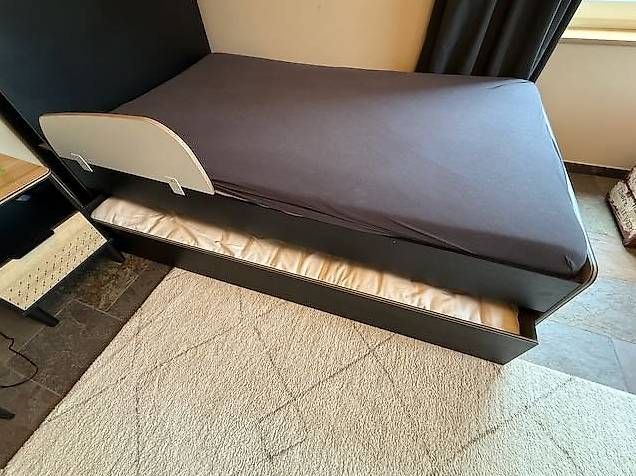 Letti: Bett 120 x 200cm mit USB Eingänge und Einlegeschublade – Usato da Leutwil venduto da Carona2002 1