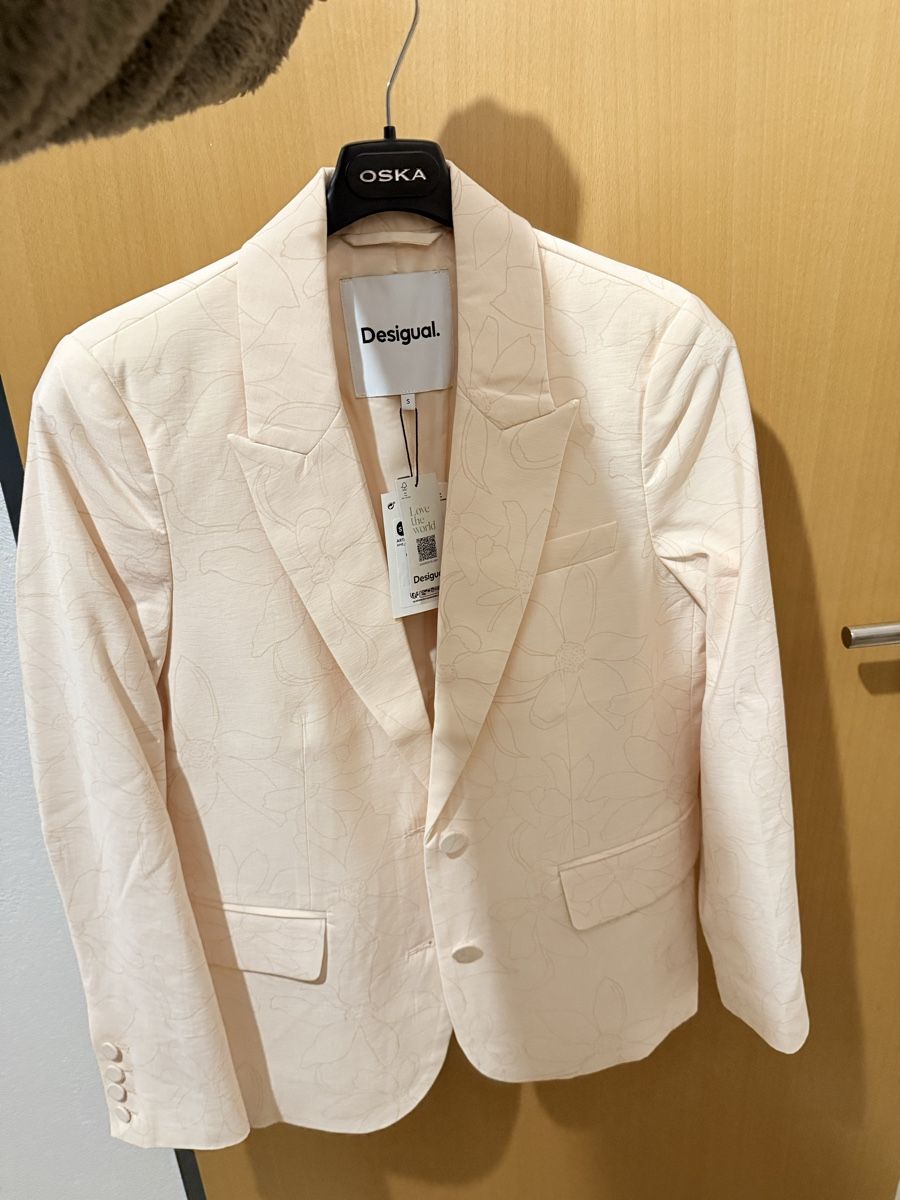 Jacken: Desigual Blazer – Neu und originalverpackt aus Rheineck von Princessaitaliana