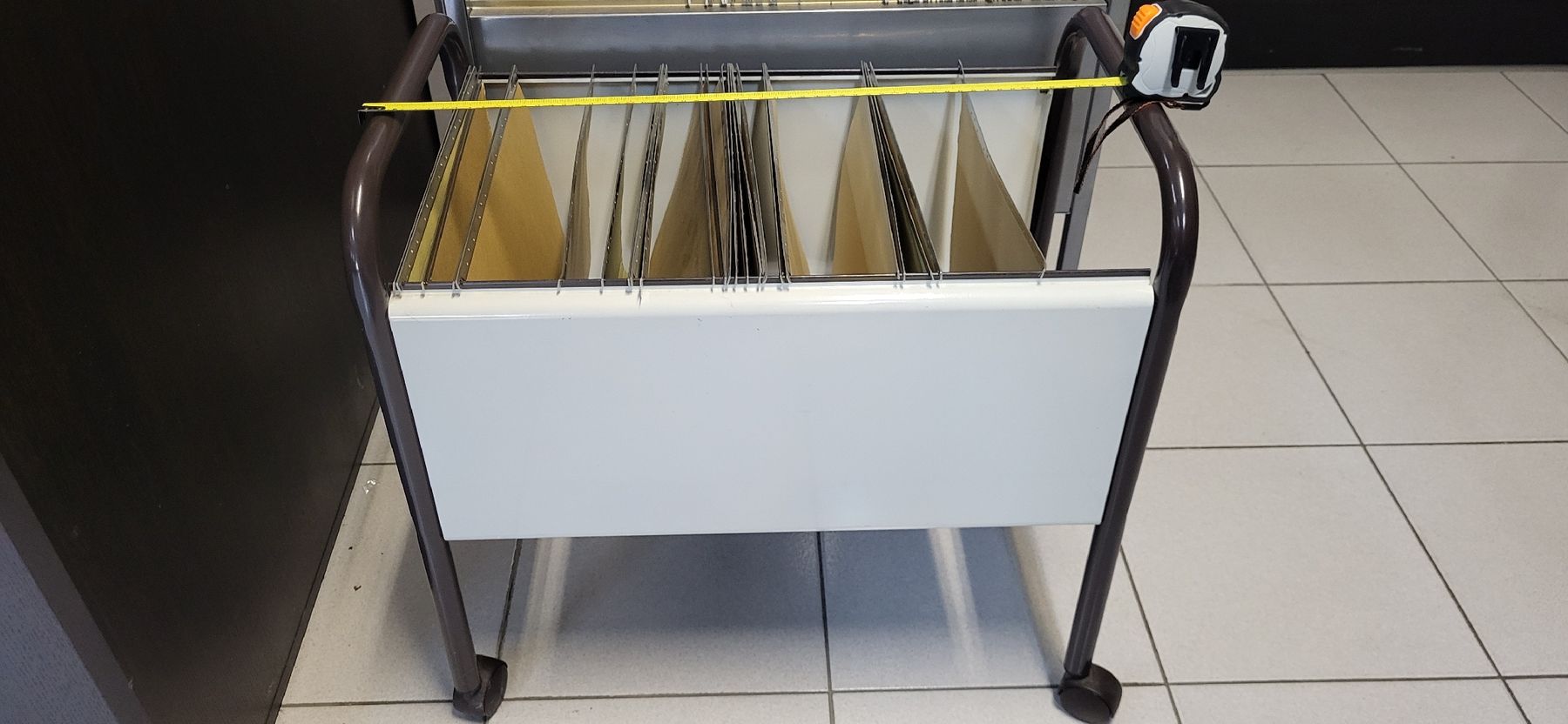 Banconi: 2 Rollcontainer für Hängeregister mit 57 mappen – Usato da Figino venduto da mayam63 4