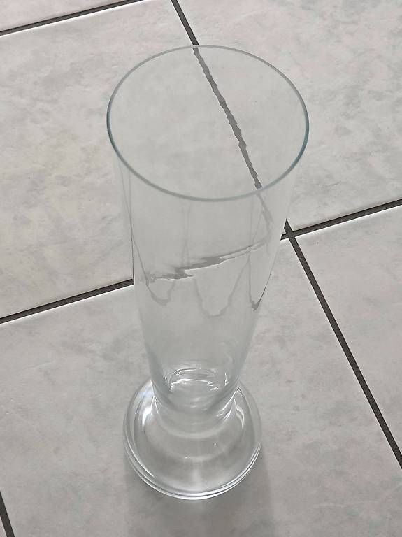 Vasi & Recipienti: Vase aus Glas, hoch – Usato da Urtenen-Schönbühl venduto da sandrabern01