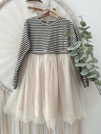 NEXT Mädchenkleid Gr. 122