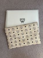Neue MCM Clutch beige/schwarz Werbegeschenk von MCM