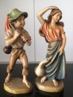 ZWEI WUNDERSCHÖNE HOLZ—SCHNITZEREIEN v ANRI  H.25/26cm.