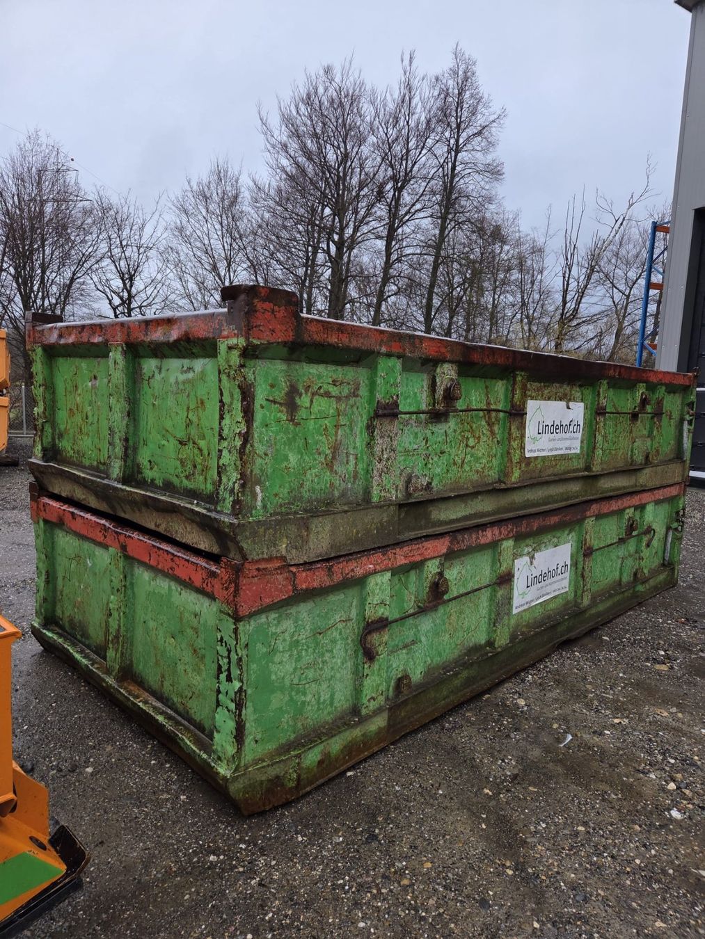 Contenitori edile: Welaki Flachbettmulde mit Rampe einseitig – Usato da Gretzenbach venduto da Lindebuur
