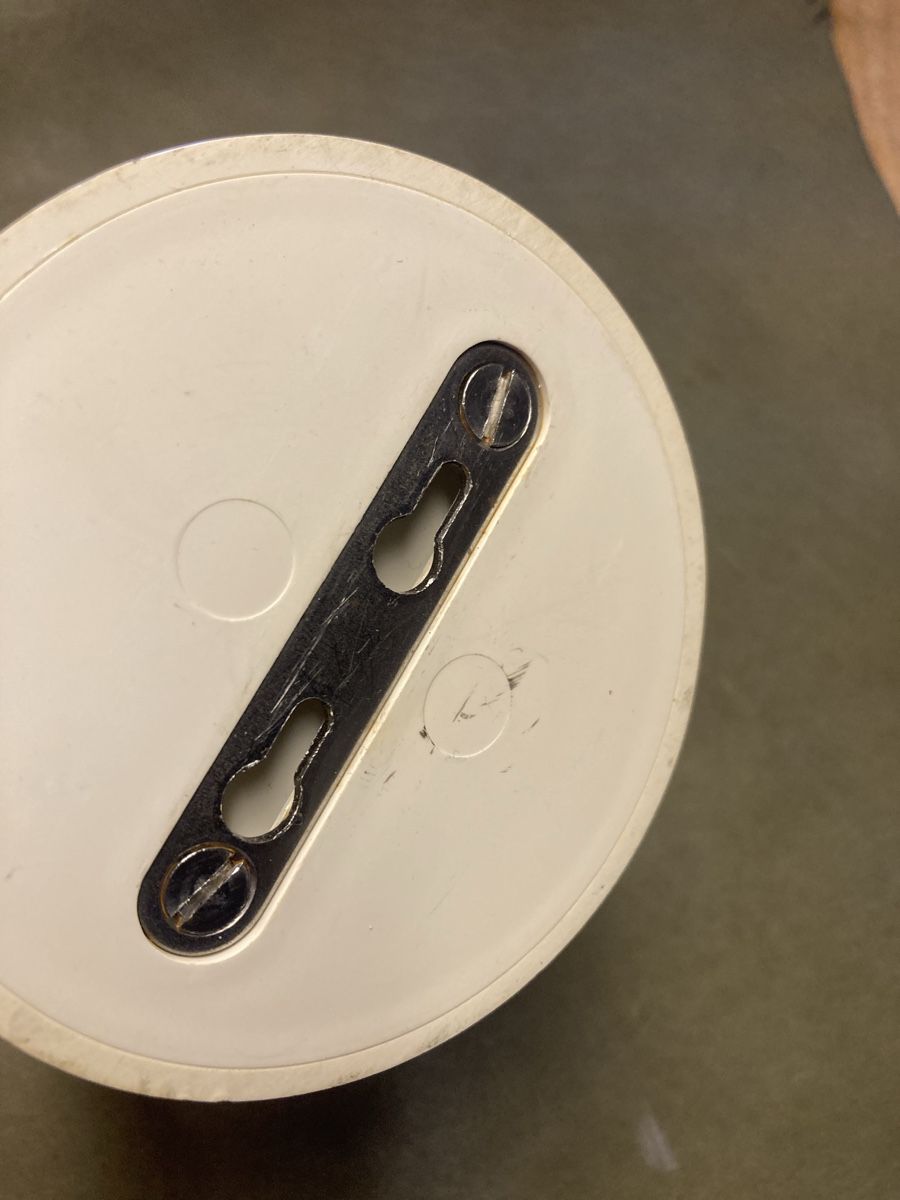 Guardaroba: 70‘s GARDEROBE HAKEN – Usato da Bottmingen venduto da Surubi 4