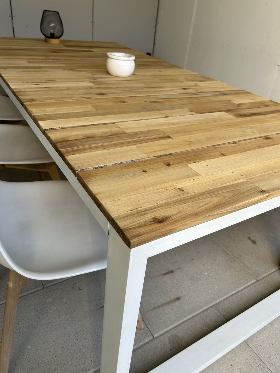 Set di tavolo e panche: Gartentisch mit Sitzbank & 3 Stühle – Usato da Marthalen venduto da H1tsch 2