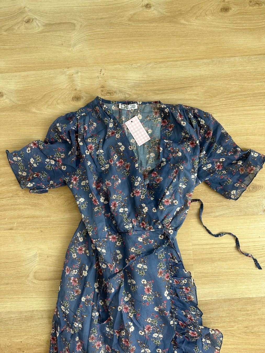 Vestiti: Blumenkleid mit Rüschen – Nuovo (secondo la descrizione) da Einsiedeln venduto da bet_6nlq 1