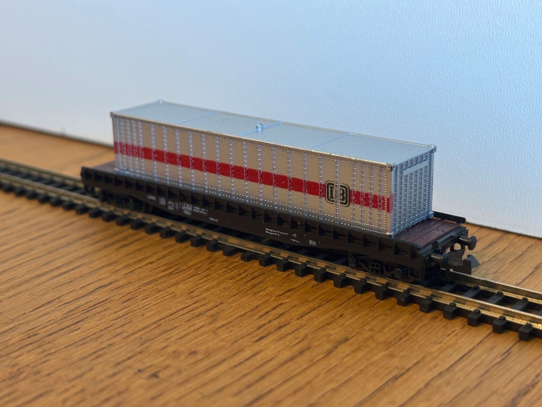 Modellini di ferrovie: e1728: Containerwagen (Spur N) – Usato da Birsfelden venduto da Birs_25 1