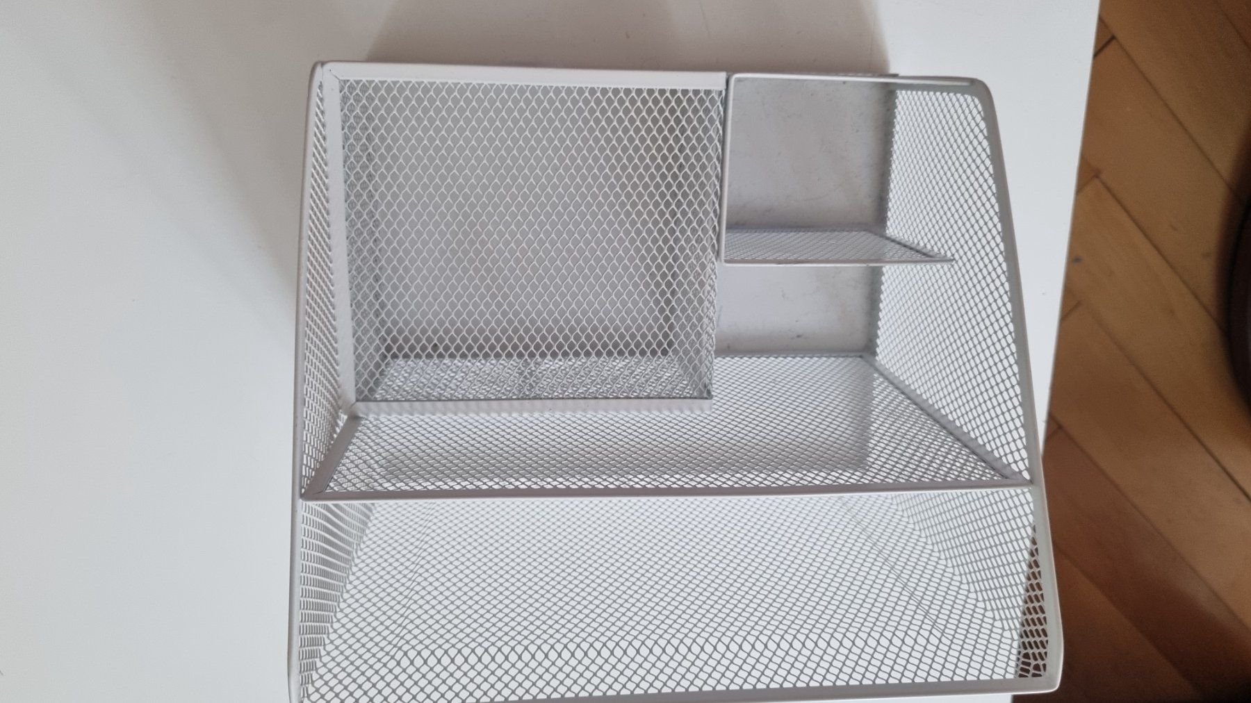 Altro in Scrittura & Disegno: support pour rangements de bureau  Stylos et autres blanc – Usato da La Chaux-de-Fonds venduto da mikilo1 1