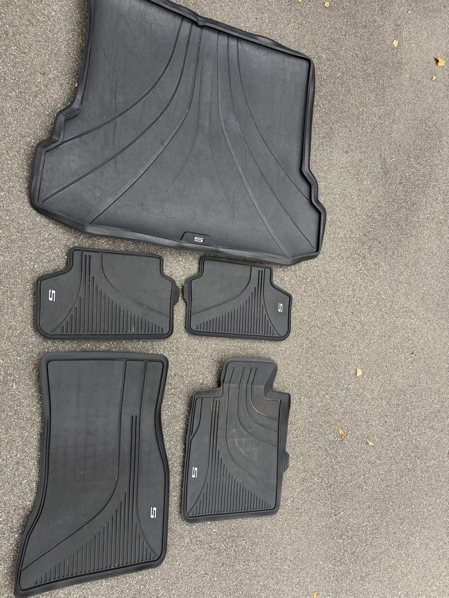 BMW Tapis / Bacs: Automatten Set Original Bmw 5er – D'occasion à Küsnacht ZH par rox_d9zw