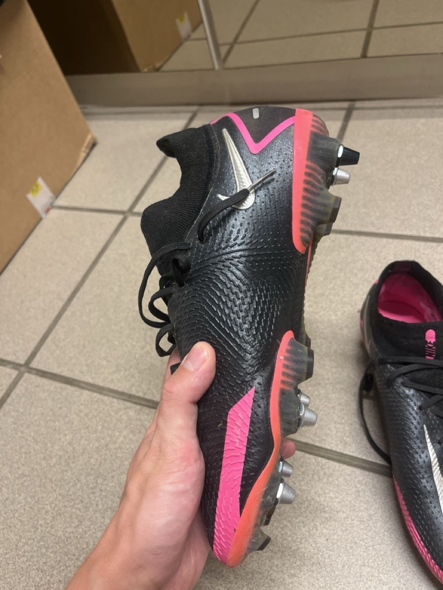 Nike Herrenschuhe: Stollenschuhe – Gebraucht aus Langendorf von sensationell123 1