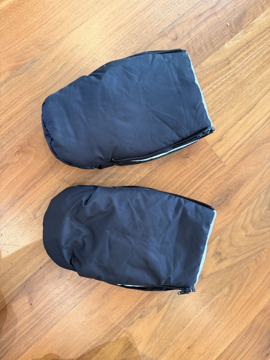 Altro in  Abbigliamento & Accessori: Kinderwagen Handschuhe – Usato da Ebikon venduto da Leo_tj5n 2