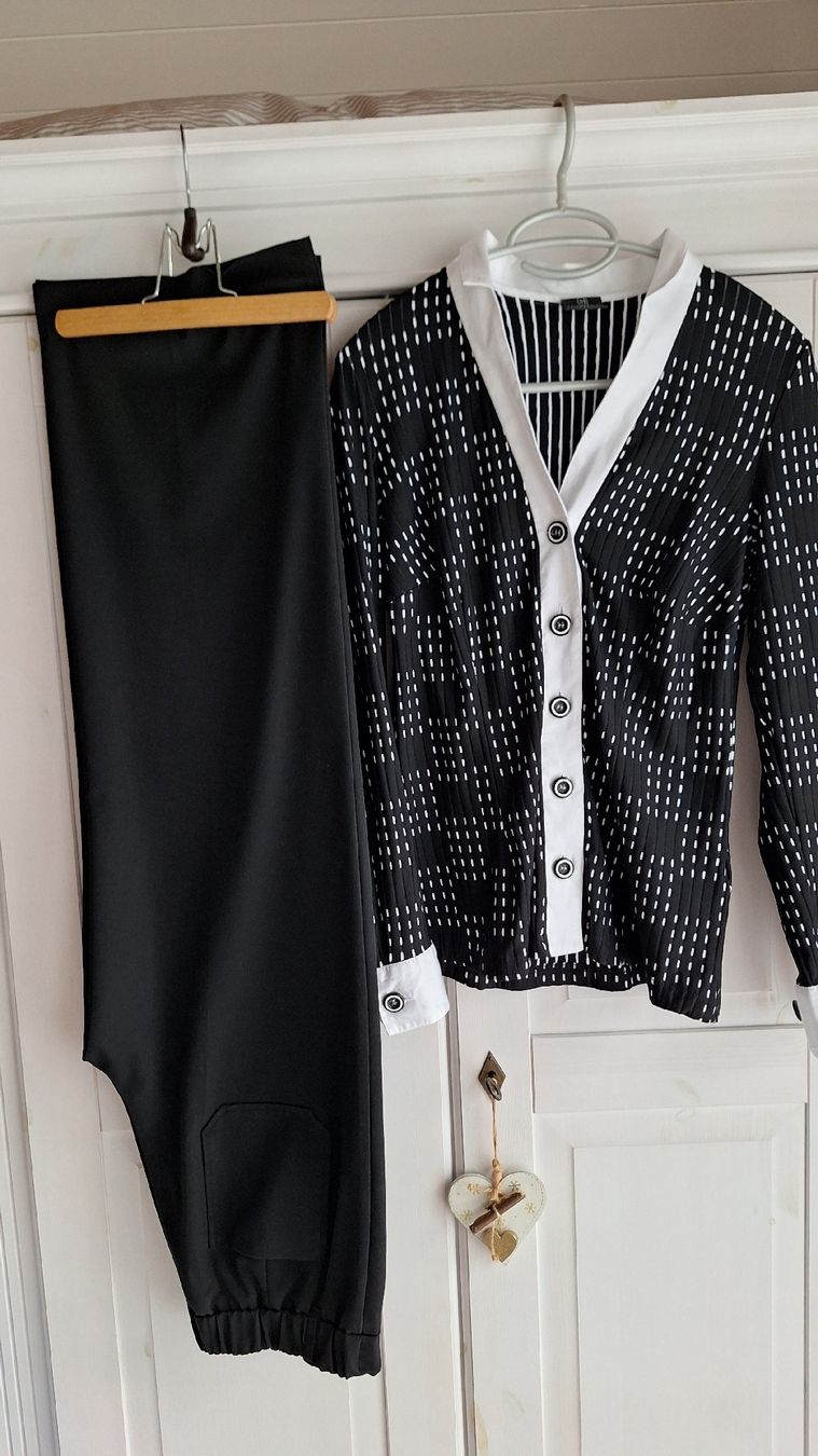 Lotti di vestiti: Damen Strickjacken und Hose  Bluse Madelein – Usato da werdenberg venduto da Nsmilles 1