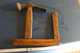 outils marteau /équerre