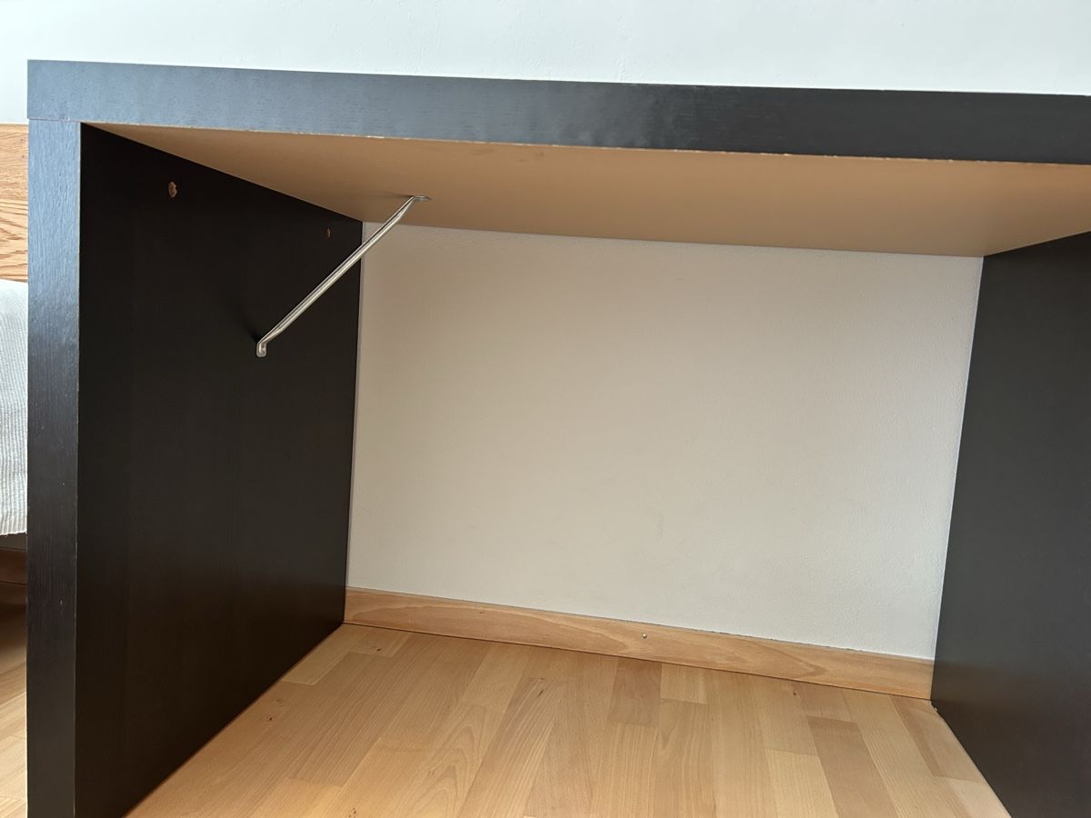 Ikea Bureaux: IKEA Schreibtisch schwarz mit Schublade – D'occasion à Oberrieden par bev01 1