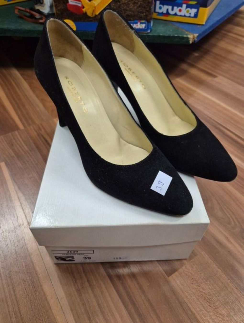 Scarpe da donna: Schwarze Pumps Gr. 39 - Roberto - Wildleder K32 – Usato da Bern venduto da len_vc5x