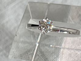 Diamant-Ring , Weissgold 750crt, O,4 crt, Grösse 55,