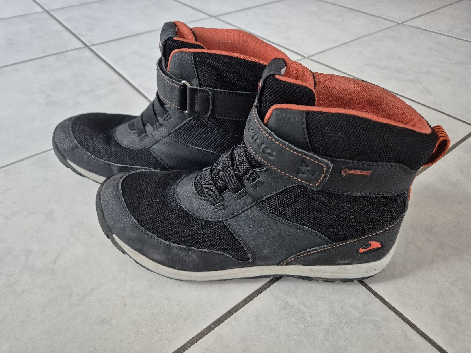 Viking Scarpe per ragazzi: Schnee-Winterschuhe, Viking, Gr. 41 – Usato da Belp venduto da nibeas 1