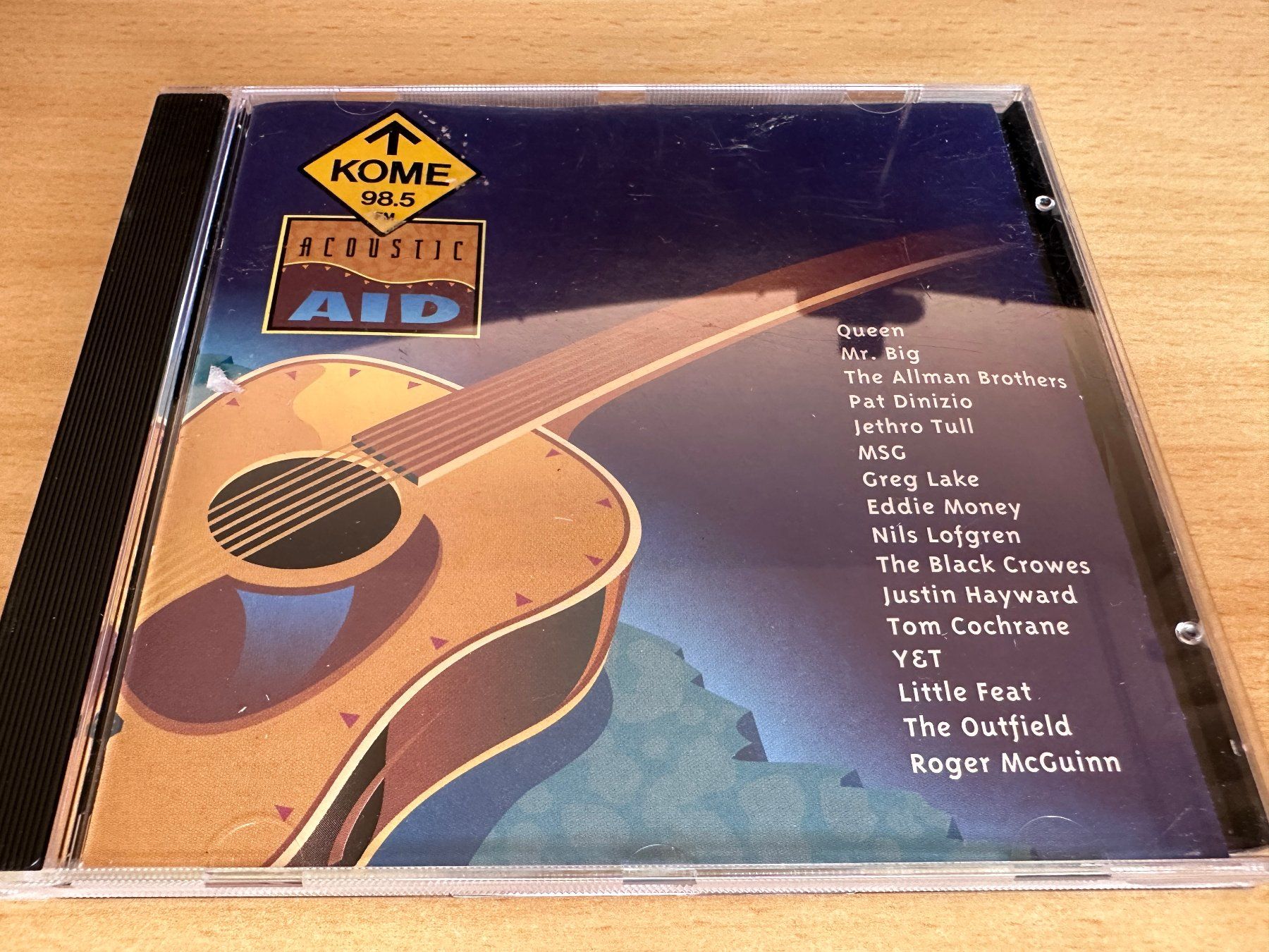 CD: Various – Acoustic Aid – Usato da Rikon im Tösstal venduto da Alpenmutz