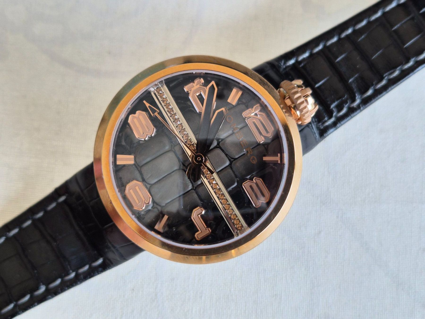 Bomberg Orologi: Bomberg Bolt- 1968 Damenuhr – Nuovo (secondo la descrizione) da Chabrey venduto da Horology