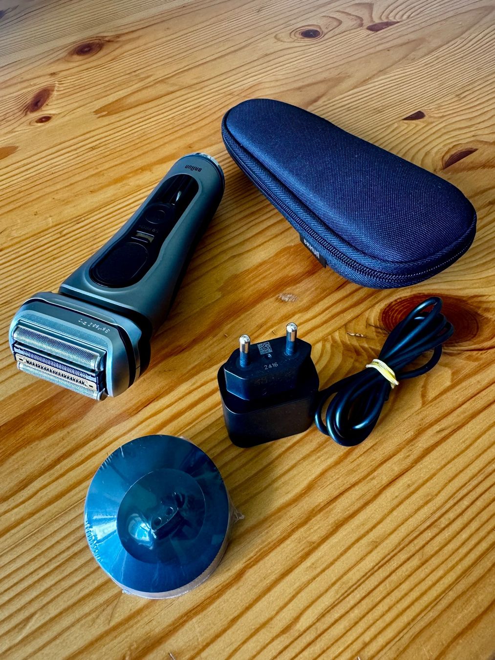 Braun Rasoi & Lamette da barba: Braun Series 9 Pro Plus - neuwertiger Zustand – Usato da Zürich venduto da jay_sells_things 1