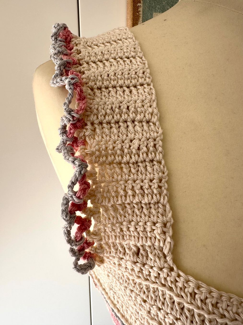 Top: Bustier fait main en crochet – Usato da Dully venduto da Gaby_bkz2 2