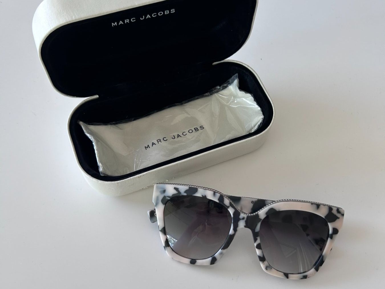 Marc Jacobs Occhiali & Lenti: Marc Jacobs Sonnenbrille – Usato da St. Gallen venduto da look-twice