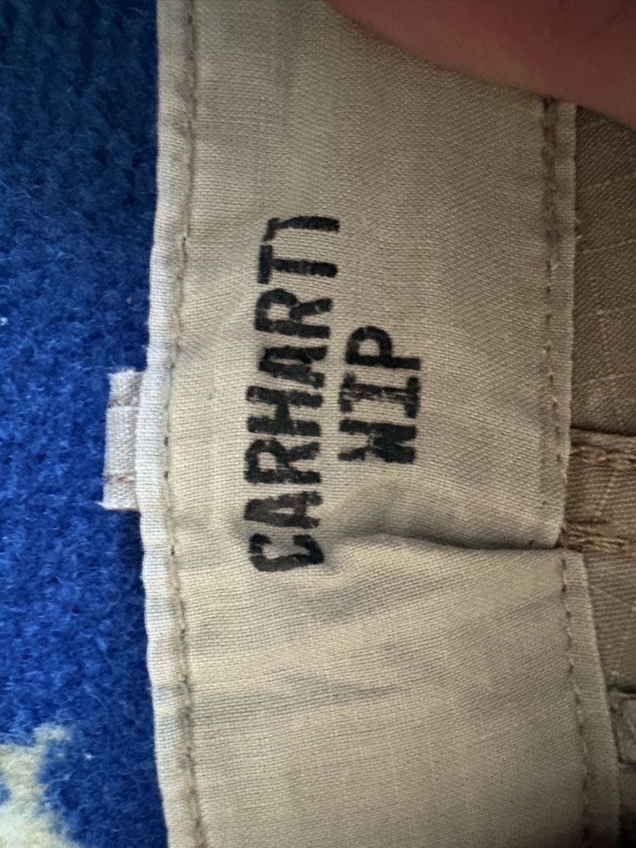 Pantaloni: Carhartt Cargo Pants – Usato da Scuol venduto da jul_xwm9 1