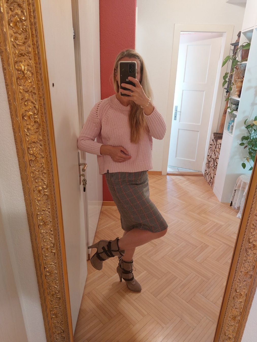 Scarpe da donna: Warme Wildlederstiefeletten Gr. 38 mit Lammfellfutter – Usato da Romanshorn venduto da SwissEnn 8
