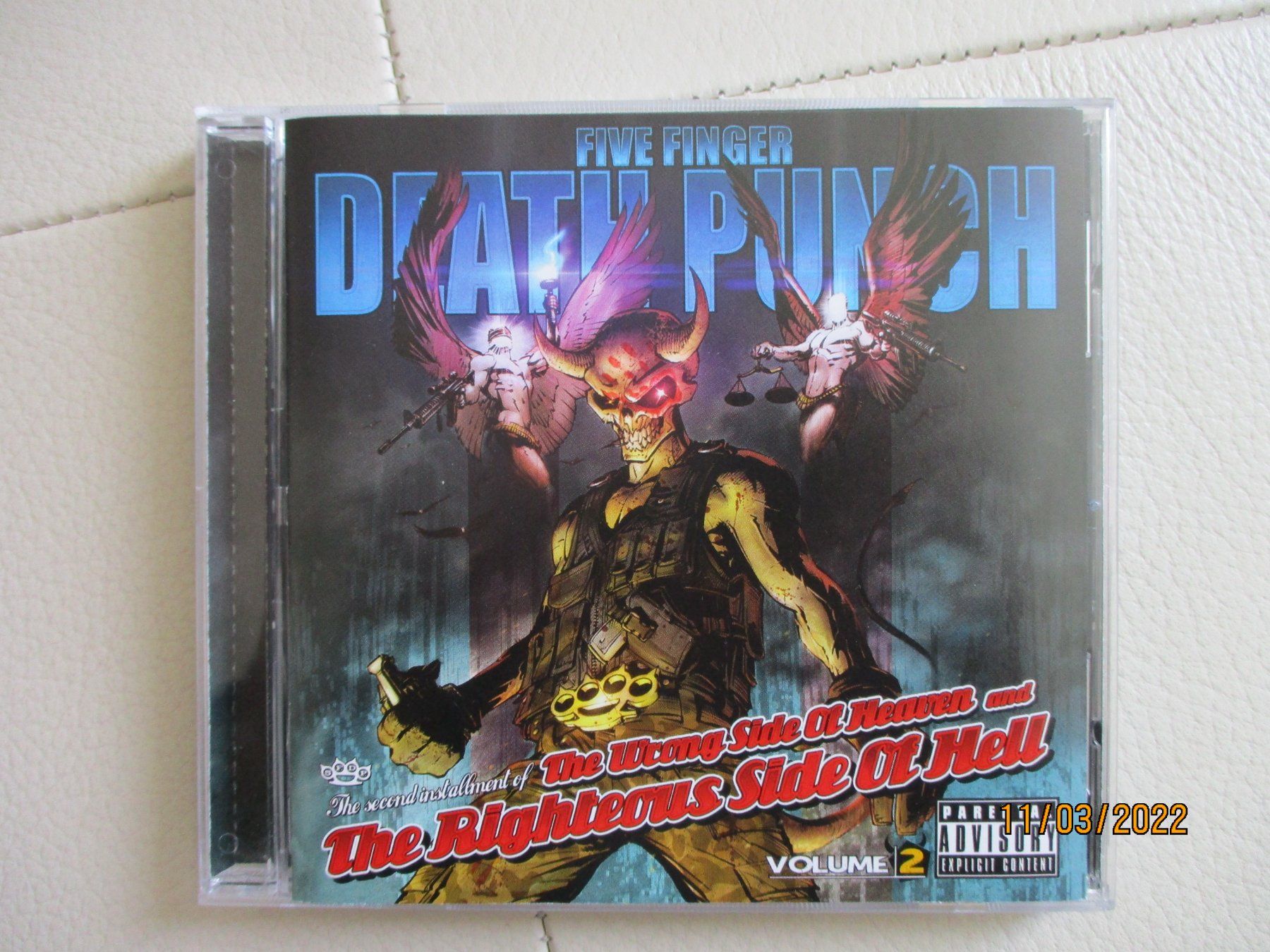 CD: Five Finger Death Punch  - The Wrong Side of Heaven – Usato da Liestal venduto da Disc-Point