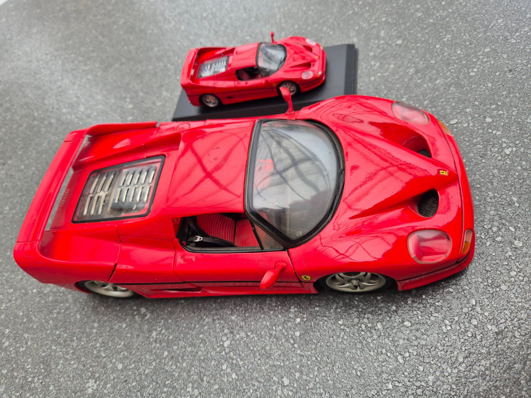Ferrari Modellautos: Ferrari F50 – Gebraucht aus Oberbuchsiten von  4