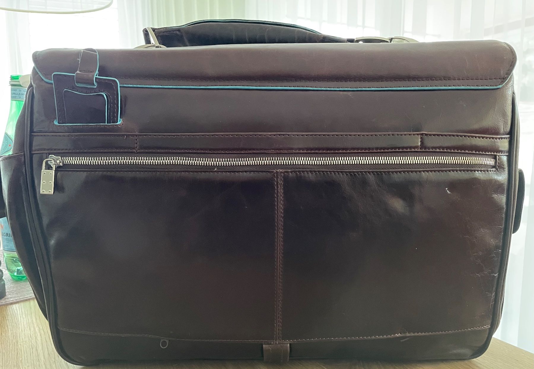 Koffer & Taschen: PIQUADRO MODUS AKTENTASCHE LEDER – Gebraucht aus Jonschwil von comercio 1