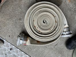 2 Feuerwehrschläuche à ca. 19m länge
