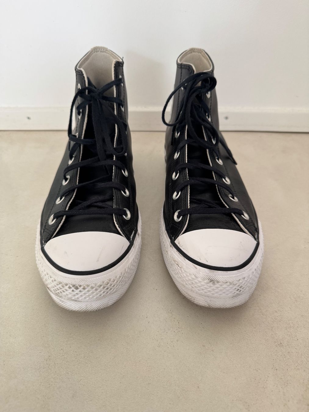 Converse Scarpe da uomo: Converse All Star  noir en cuir – Usato da giffers venduto da sev_c9x9 1