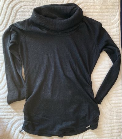 Pull-over long à col roulé noir à paillettes Michael Kors