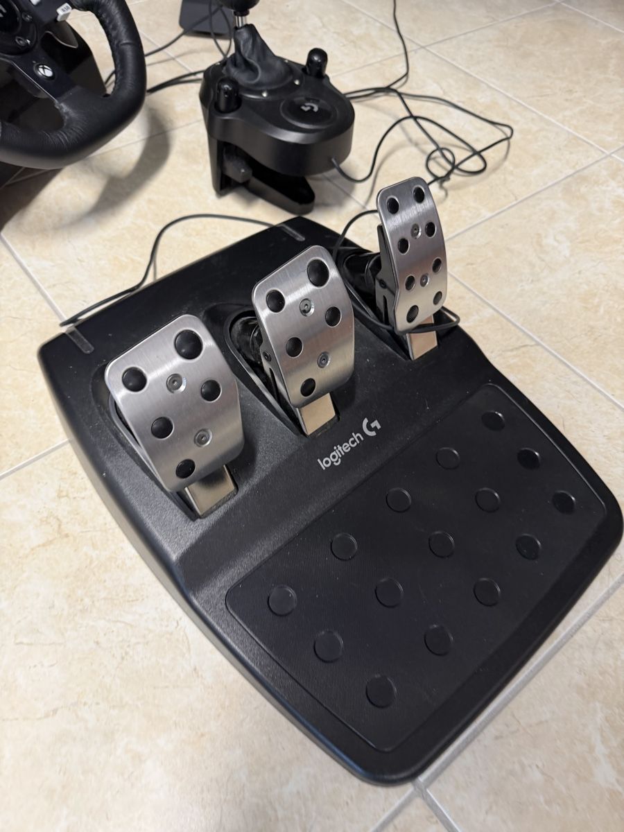 Logitech Controller: Logitech G923 Lenkrad mit Schaltung – Gebraucht aus Niederhasli von bus_628j 3