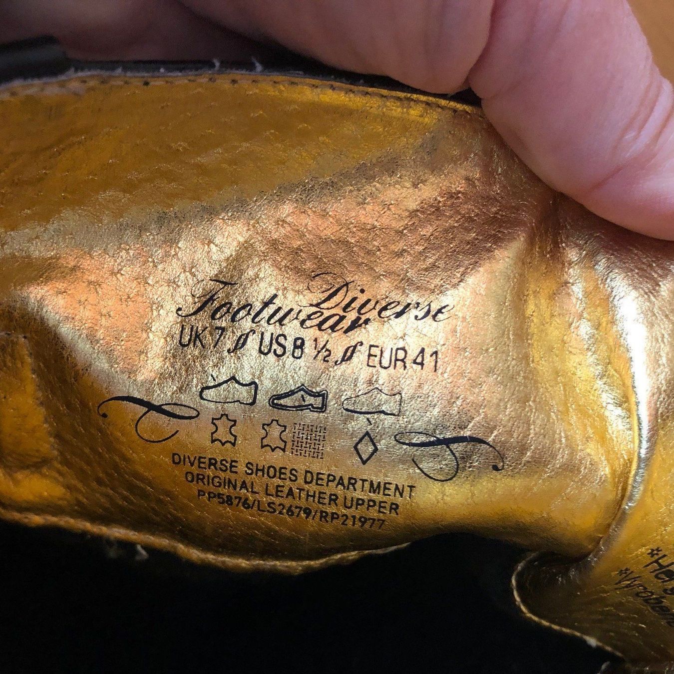 Scarpe da donna: Bottes Diverse / Lederstiefel – Usato da Dotzigen venduto da SecondHandGems 2