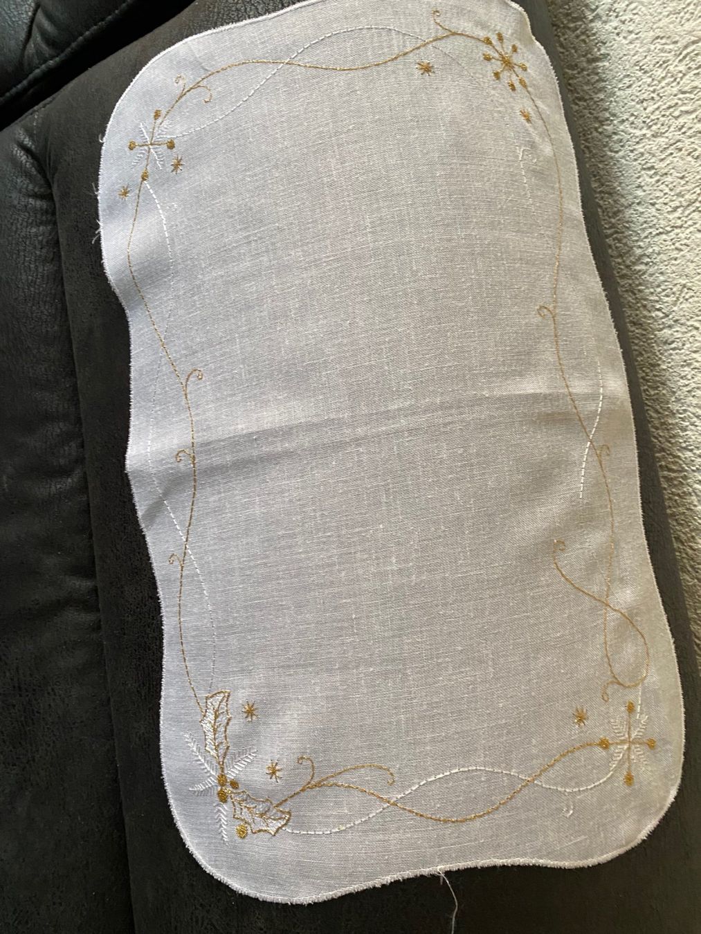 Tutte le decorazioni: Weihnachts-Deckeli ca 44 x 32,5cm – Usato da Allenwinden venduto da Obalu